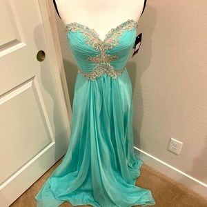 La Femme Gown